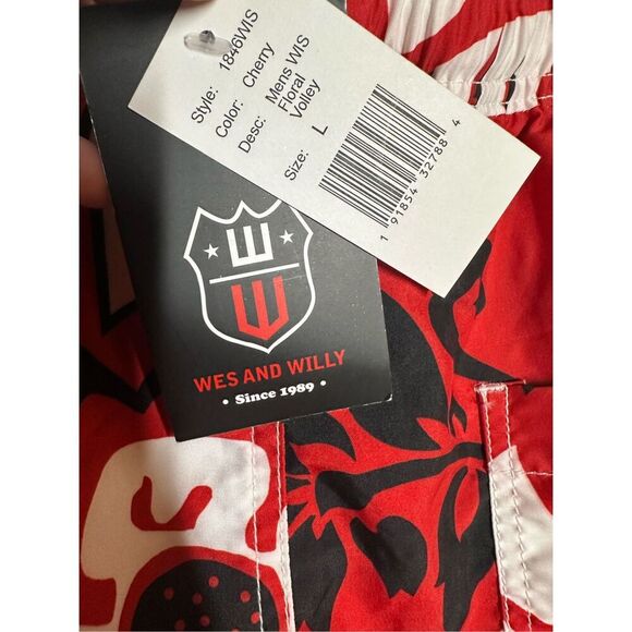 Wes & Willy Wisconsin Red and White Swim Shorts Size Large - Picture 3 of 5